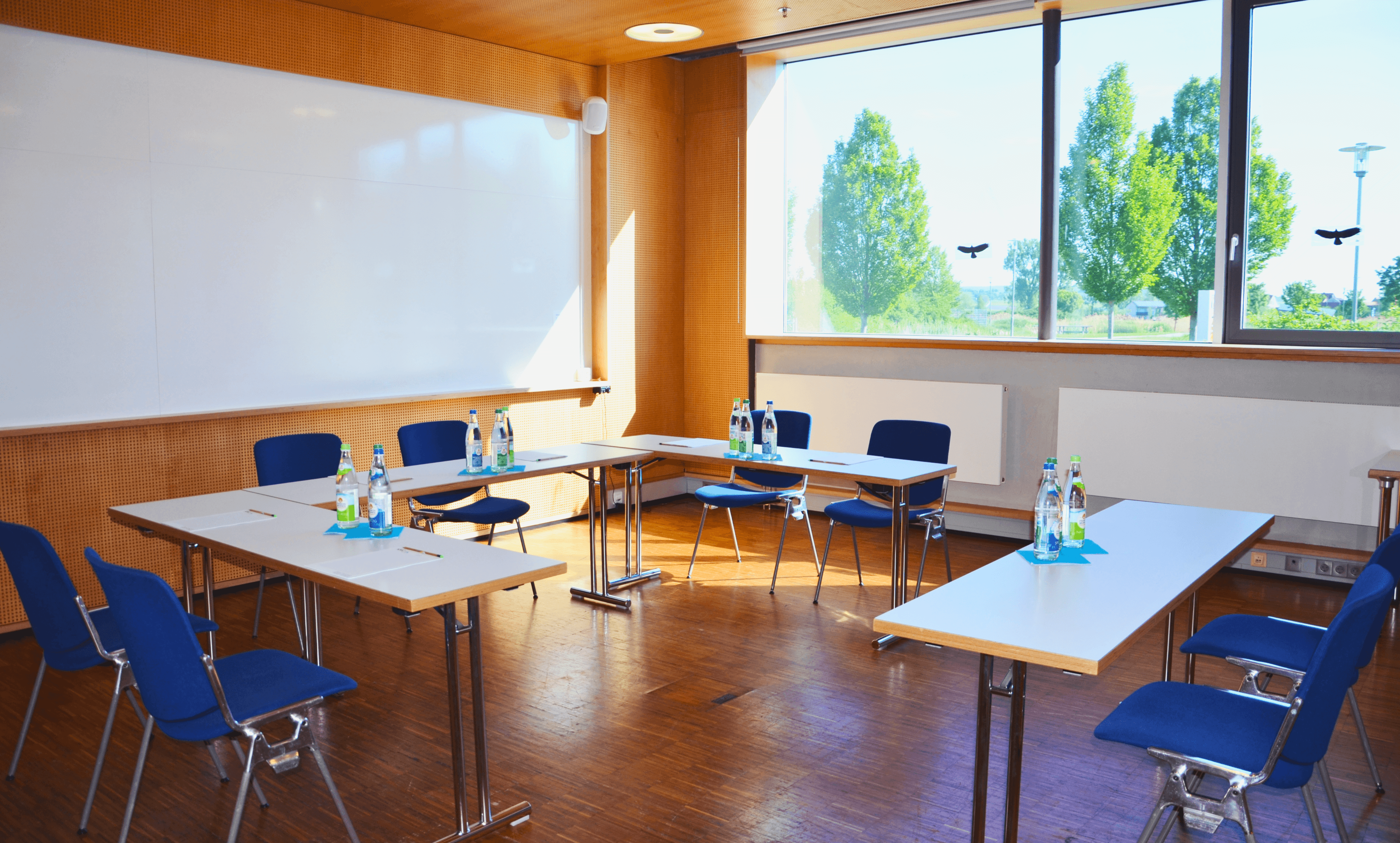 Konferenzraum 7 in U Form bestuhlt