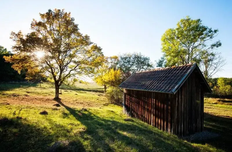 Naturpark Steigerwald Landschaft mit einer kleinen Holzhütte
