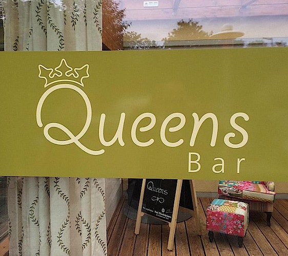 Queens-Bar